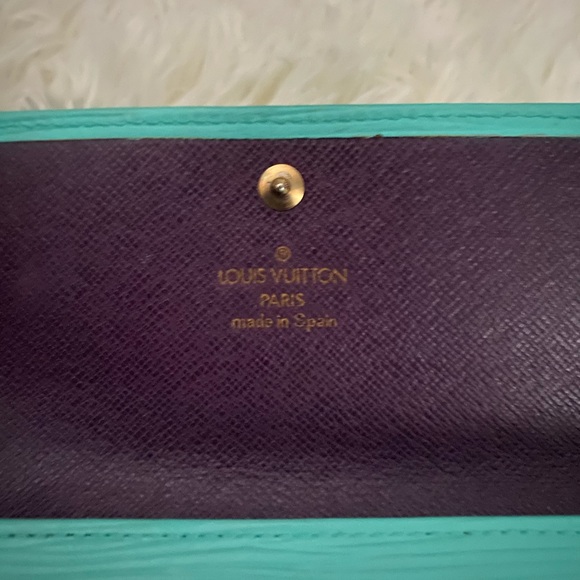 SOLD Authentic Louis Vuitton Crossbody - Picture 5 of 8